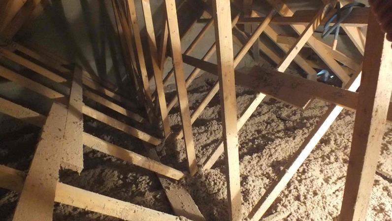 Isolation en ouate de cellulose Nature pour lutter contre la chaleur d'été