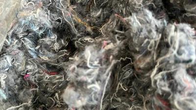 Le recyclage des textiles usagés de la fibre au fil et au tissu